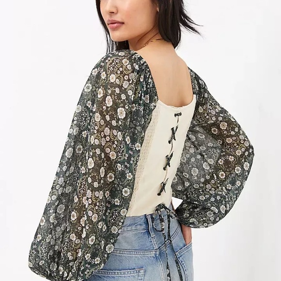 Anthropologie Forever that Girl Cream and Black Ruched Puff Sleeve Blouse - Picture 2 of 5